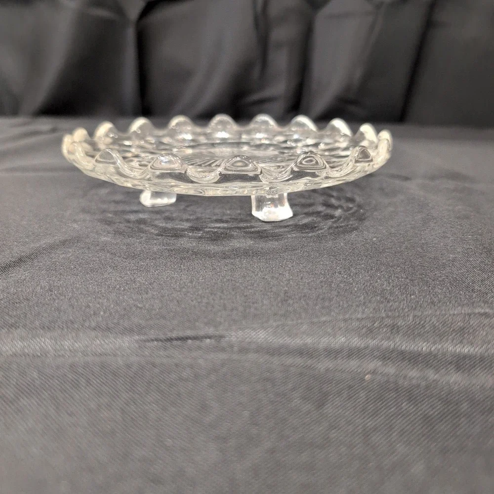 Vtg Clear Pressed Glass Honeycomb Footed Trivet Scalloped Edge Sunburst Center - Picture 2 of 6